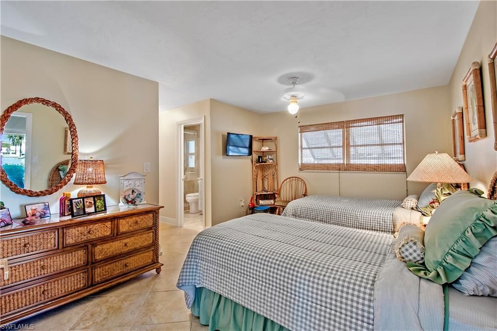 125 Pago Pago Dr E, Naples, FL 34113 Photo