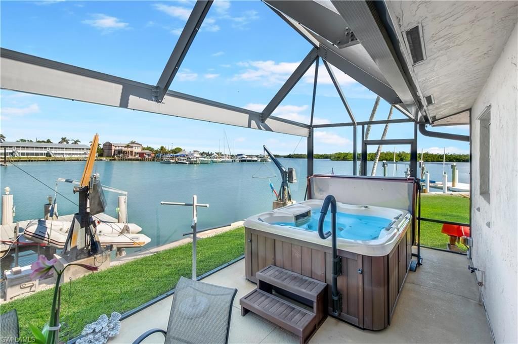 125 Pago Pago Dr E, Naples, FL 34113 Photo
