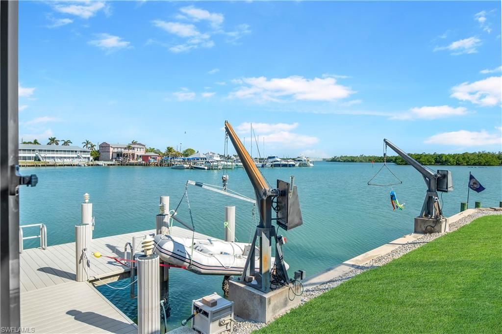 125 Pago Pago Dr E, Naples, FL 34113 Photo