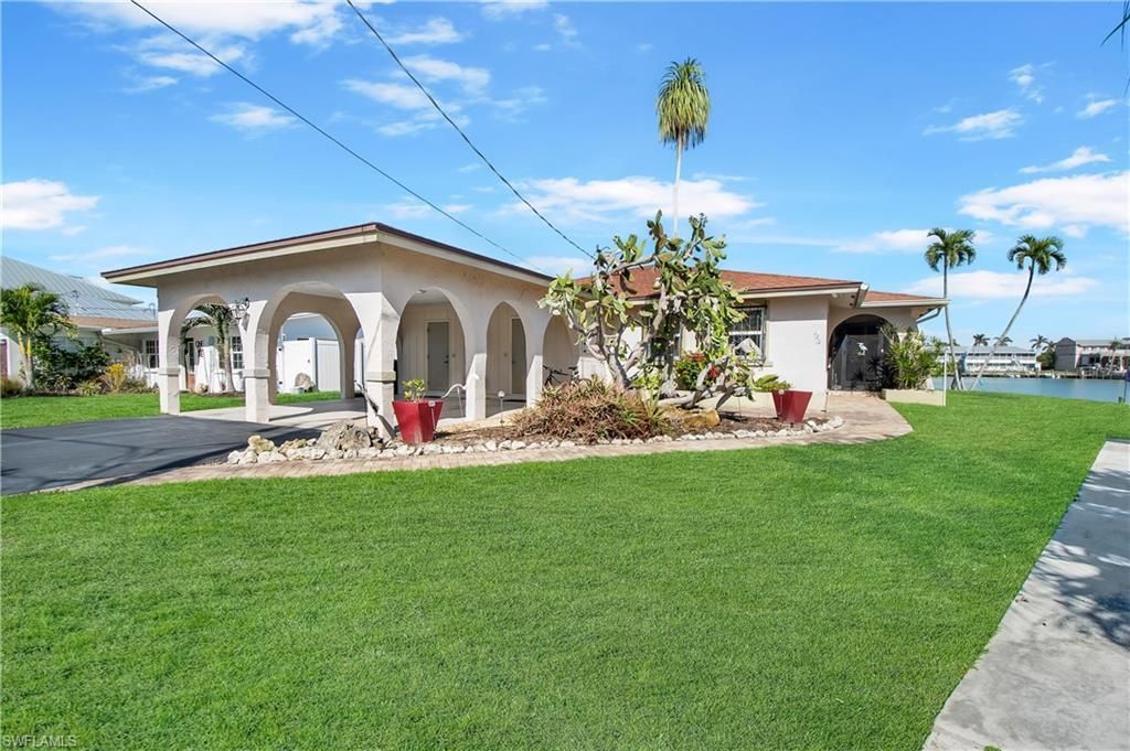 125 Pago Pago Dr E, Naples, FL 34113 Photo