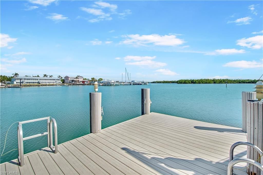 125 Pago Pago Dr E, Naples, FL 34113 Photo