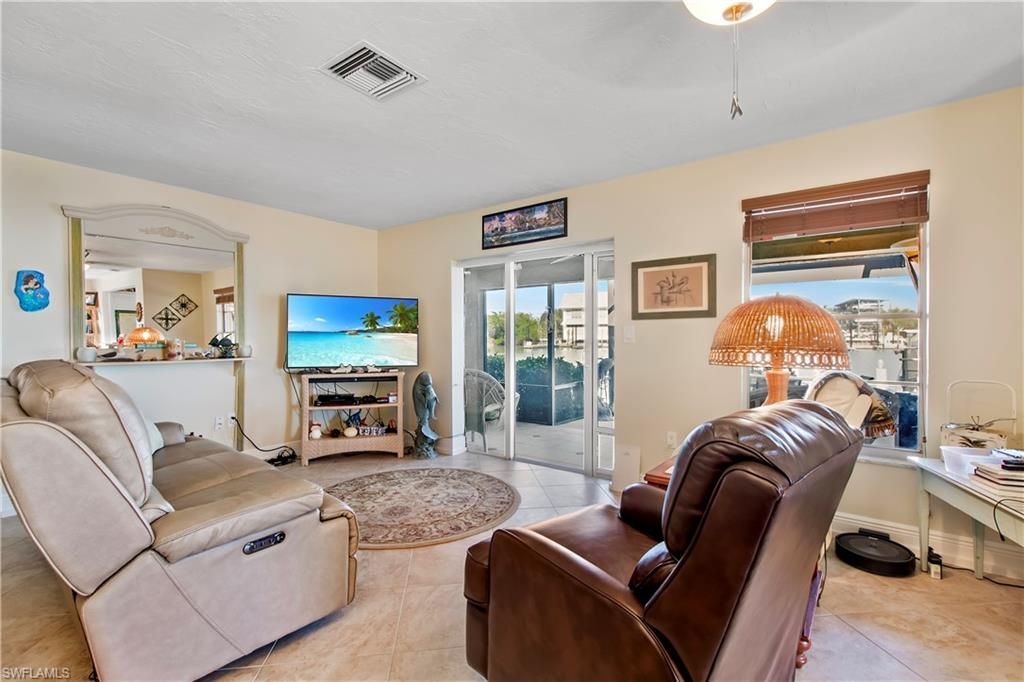 125 Pago Pago Dr E, Naples, FL 34113 Photo