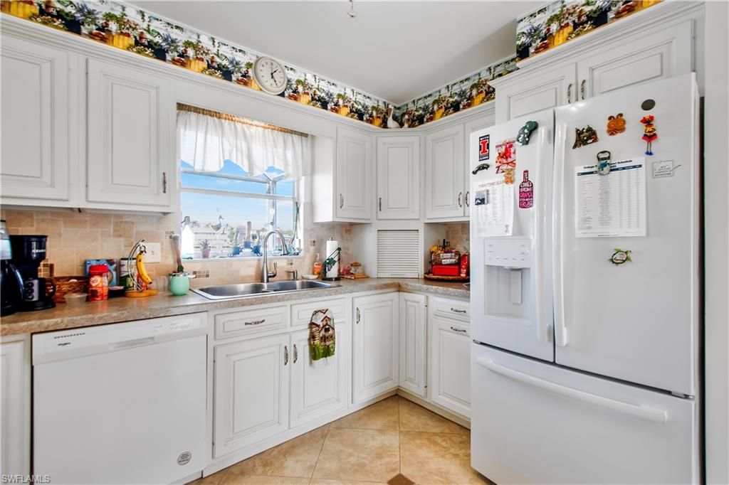125 Pago Pago Dr E, Naples, FL 34113 Photo
