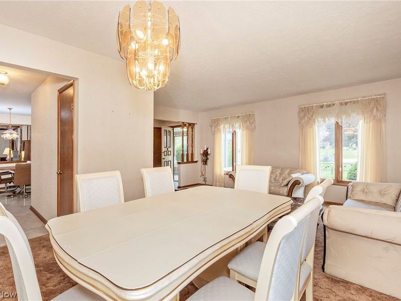 7681 Plumwood Lane, Seven Hills, OH 44131 Photo 14