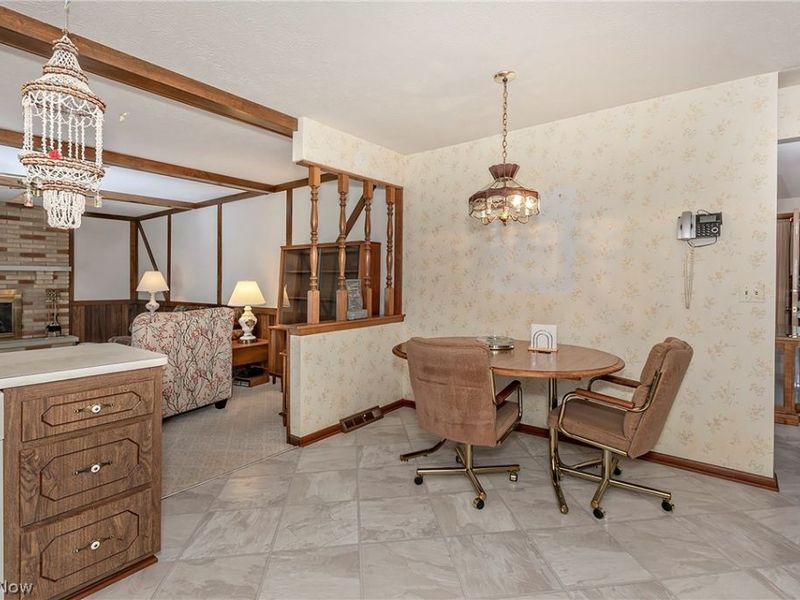 7681 Plumwood Lane, Seven Hills, OH 44131 Photo 16