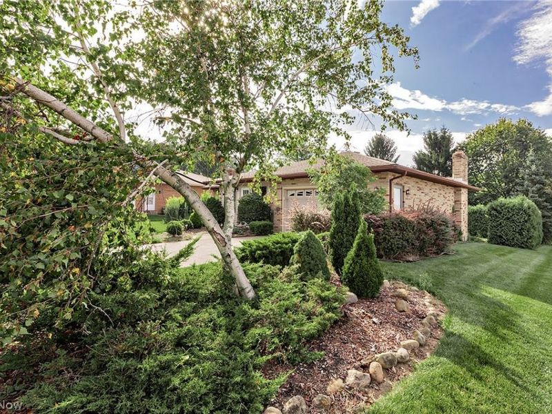 7681 Plumwood Lane, Seven Hills, OH 44131 Photo 36