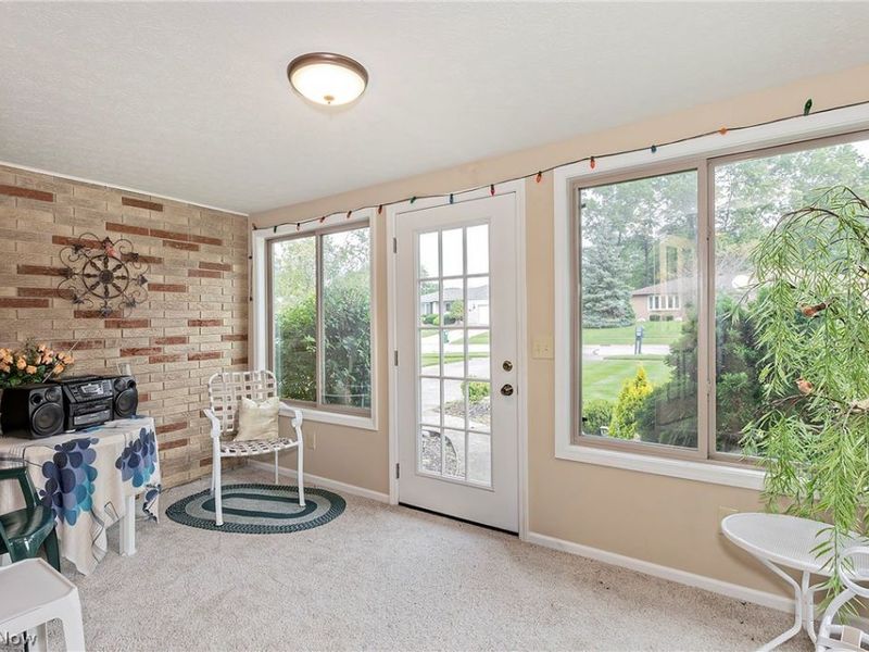 7681 Plumwood Lane, Seven Hills, OH 44131 Photo 6