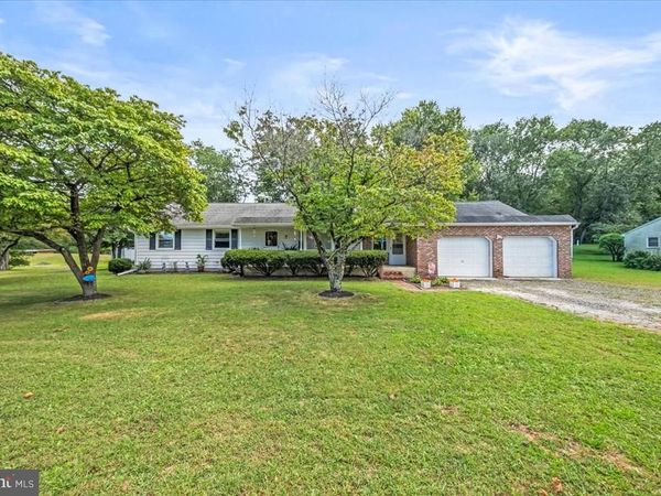 10 NEW LISBON ROAD, PEMBERTON, NJ 08068