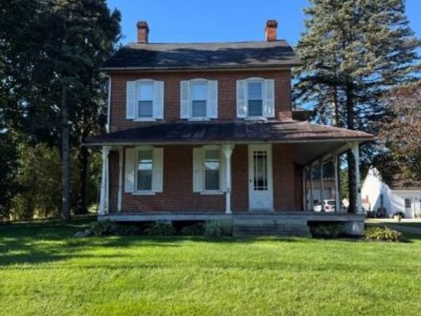142 MAIN STREET , NEW PROVIDENCE, PA 17560