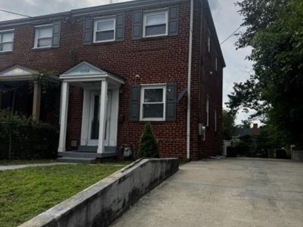 11902 CENTERHILL STREET, SILVER SPRING, MD 20902
