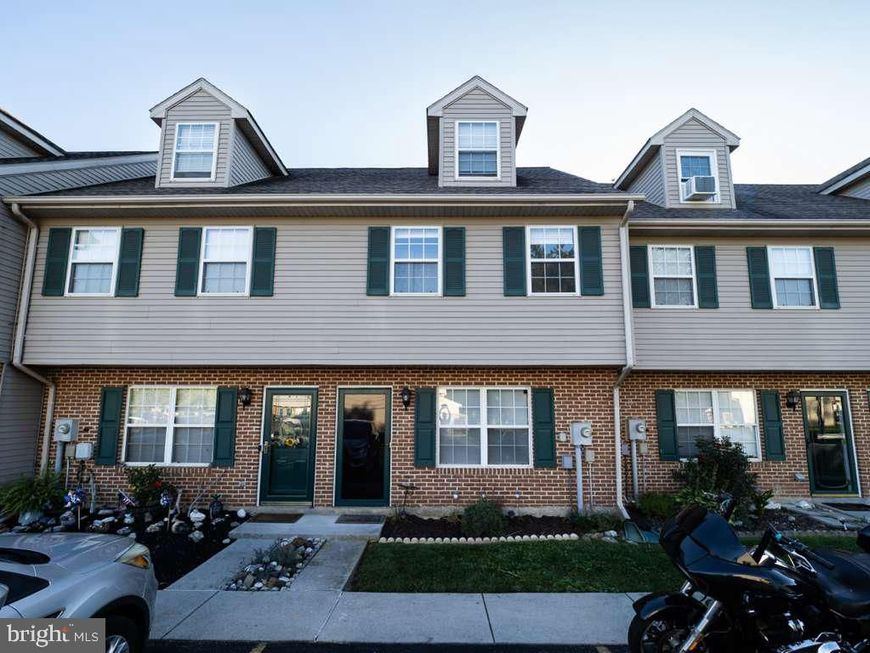 110 Orchard Lane, Unit 6, Hanover, PA 17331 Main Photo