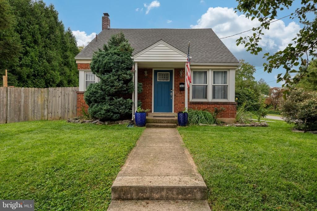 1616 MAPLE STREET, NEW CUMBERLAND, PA 17070