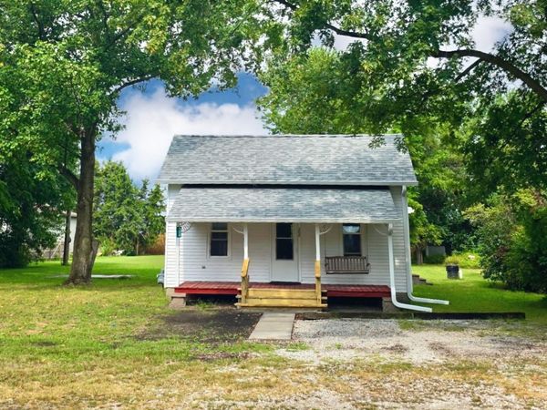 208 Shimp Street, Milmine, IL 61855
