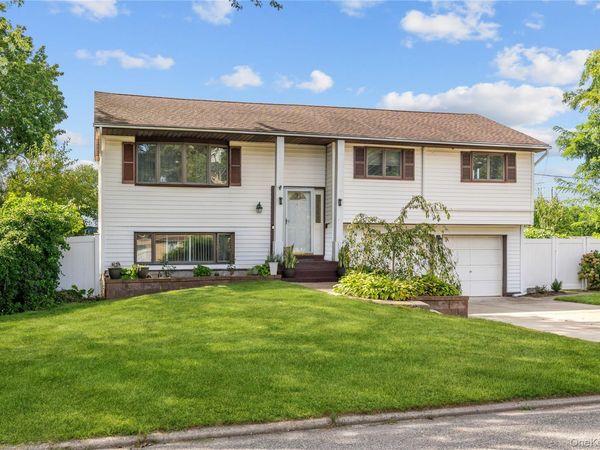 34 Bellwood Avenue, Centereach, NY 11720