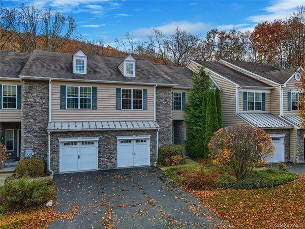 834 Huntington Drive , Fishkill, NY 12524