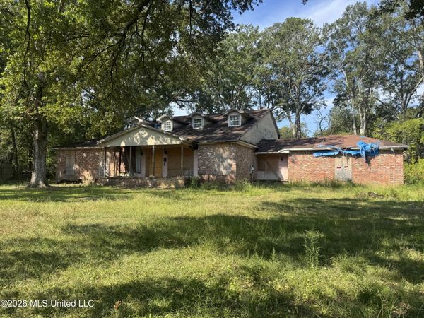 3943 Meadowlane Drive, Jackson, MS 39206