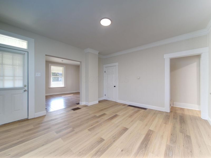 304 S Cypress Avenue, Columbus, OH 43223 Photo 12