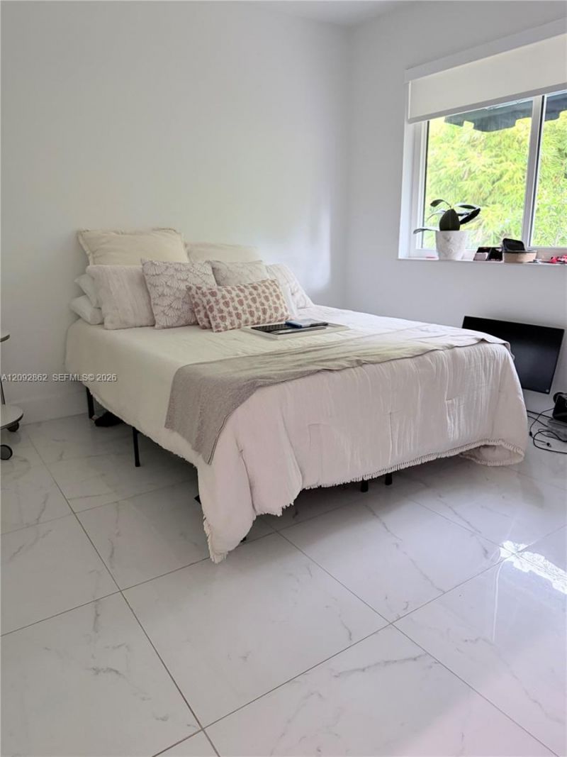 360 SW 20th Rd , Miami, FL 33129 Photo