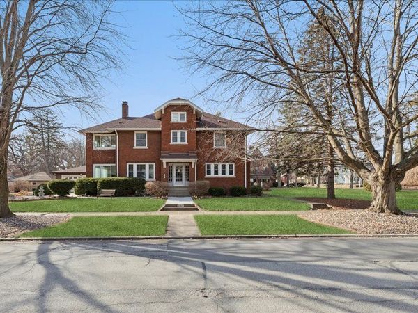 2311 12th Street, Moline, IL 61265