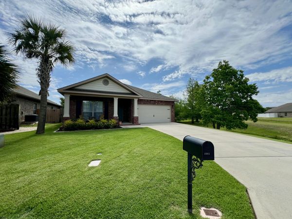 1903 Coast Court, Gulf Breeze, FL 32563