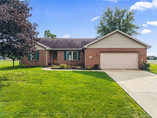 3241 Sioux Drive, Piqua, OH 45356
