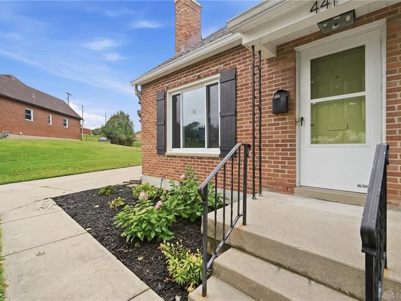 441 W Early Drive, Miamisburg, OH 45342 Photo 3