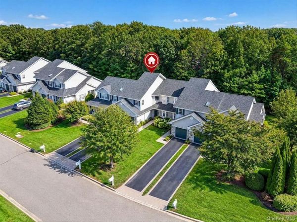 23 Willow Wood Drive , East Setauket, NY 11733