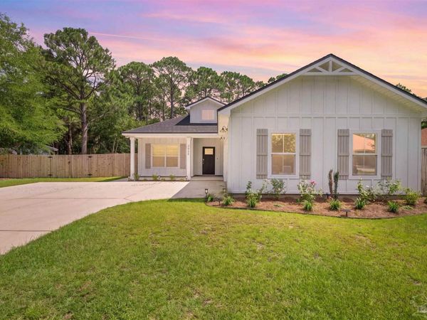2406 Frontera St, Navarre, FL 32566