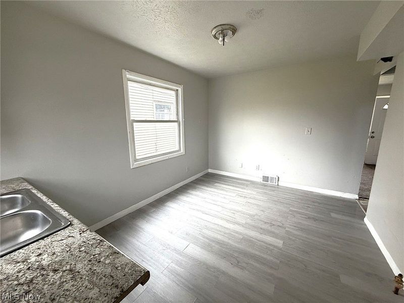4180 E 148th Street, Cleveland, OH 44128 Photo 5