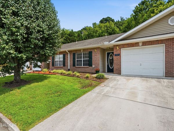 4055 Darwin Way , Knoxville, TN 37918