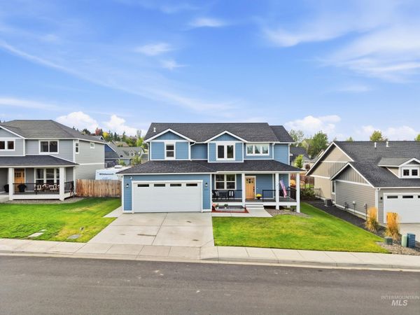 2221 E 3rd Street, Moscow, ID 83843