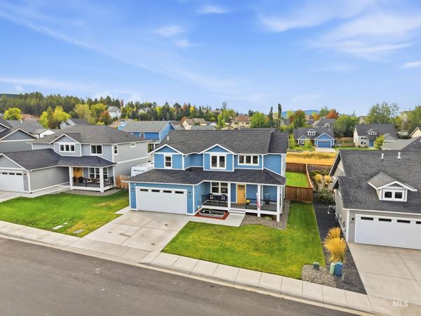 2221 E 3rd Street, Moscow, ID 83843