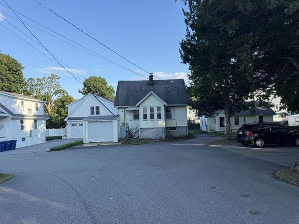 3 Somerville Ave, Braintree, MA 02184