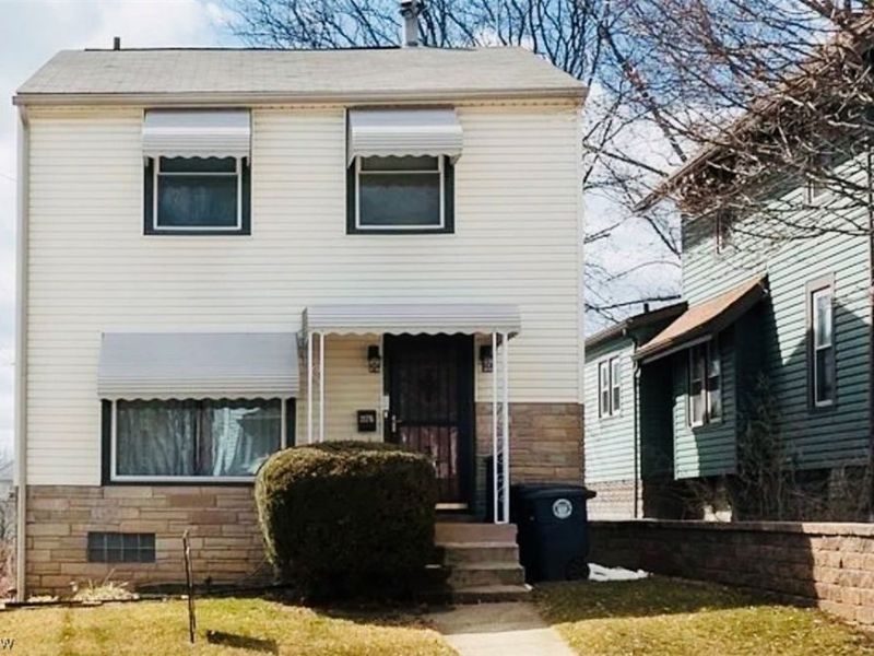2176 10th Street SW, Akron, OH 44314 Photo 1