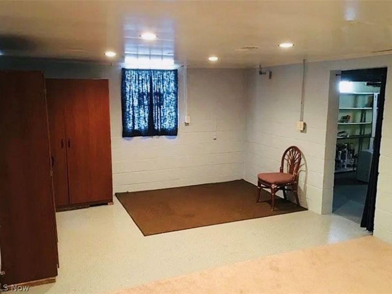 2176 10th Street SW, Akron, OH 44314 Photo 19