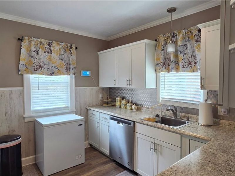 1111 Colonial Boulevard NE, Canton, OH 44714 Photo 17