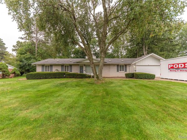 35249 Gary Street , Farmington Hills, Mi 48331