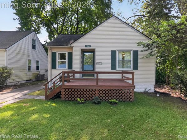 2043 Harding Avenue, Ypsilanti Township, Mi 48197
