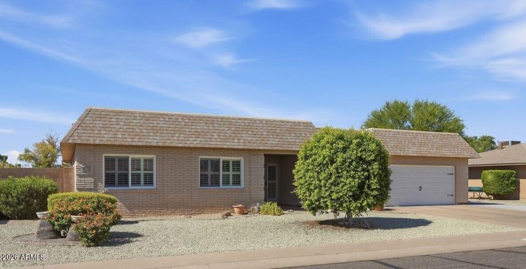 9615 W Willowbrook Drive, Sun City, AZ 85373 Main Photo