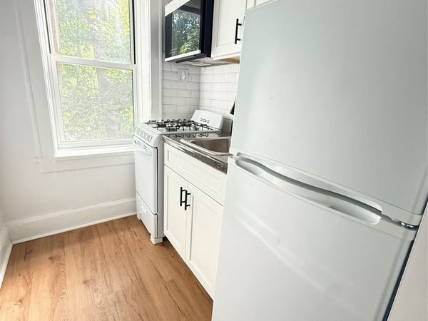 98 Harding Avenue , Unit LLB, White Plains, NY 10606