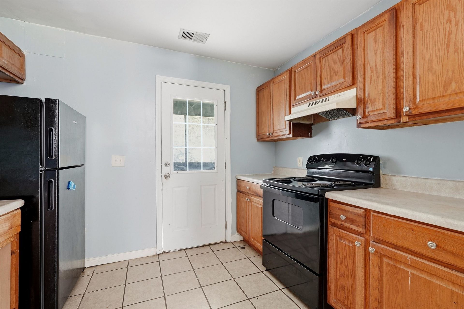 204 A St. Photo 7