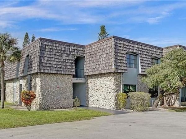 3105 Oakland Shores Dr , Unit J202, Oakland Park, FL 33309