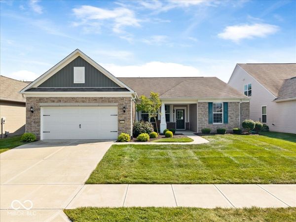 16127 Loire Valley Drive , Fishers, IN 46037