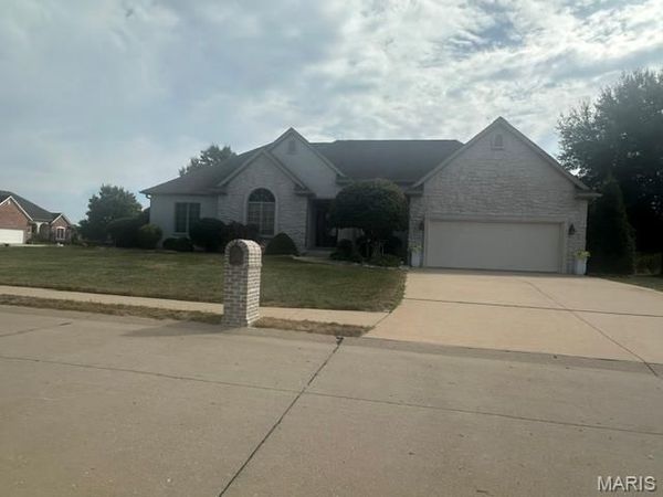 2313 Derbyshire Lane , Cape Girardeau, MO 63701