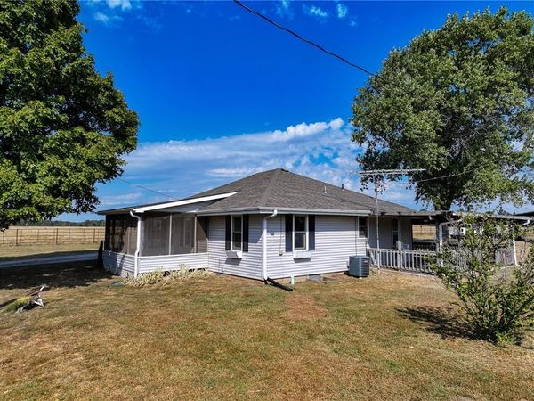 11795 SE TT Highway, Osceola, MO 64776