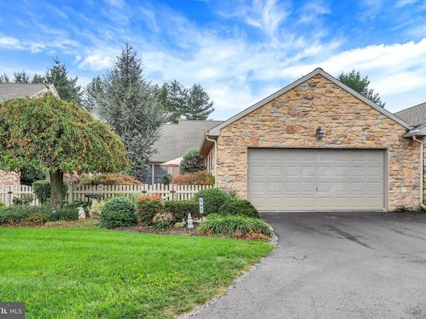 547 FARMHOUSE LANE, HUMMELSTOWN, PA 17036