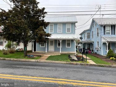 350 CHESTNUT STREET, MERTZTOWN, PA 19539