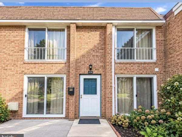 418 BRANDYWINE COURT, WARMINSTER, PA 18974