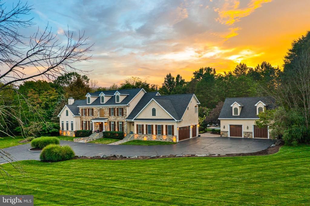 825 OAK TREE ROAD , KENNETT SQUARE, PA 19348