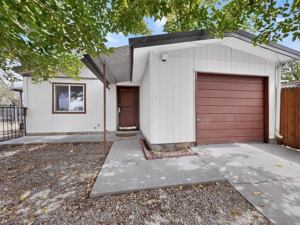 620 Turquoise Court NE, Albuquerque, NM 87123